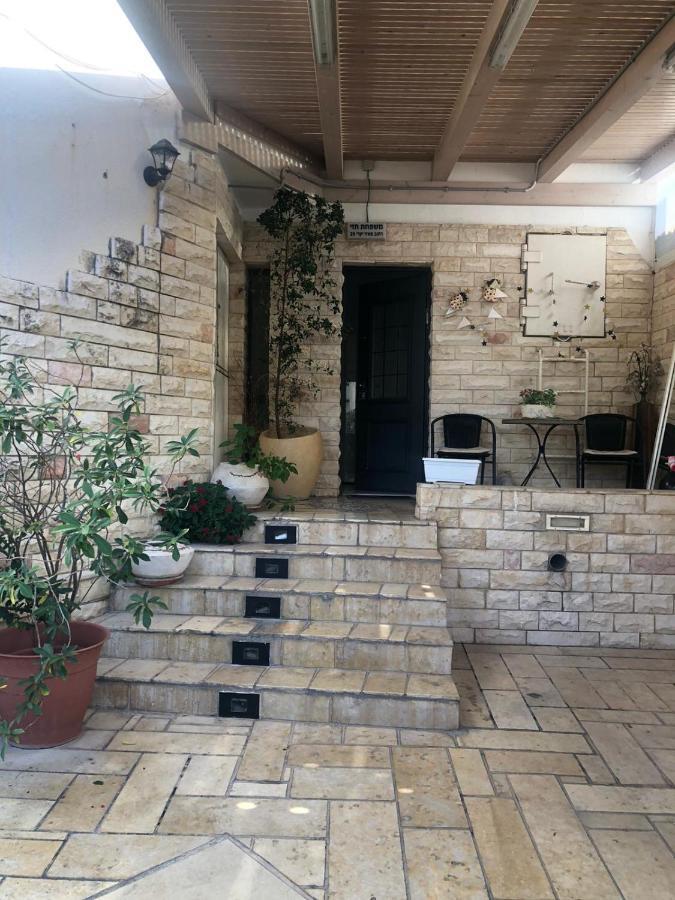 Charming Unit With Pool And Great Amenities Lägenhet Rishon LeZion Exteriör bild